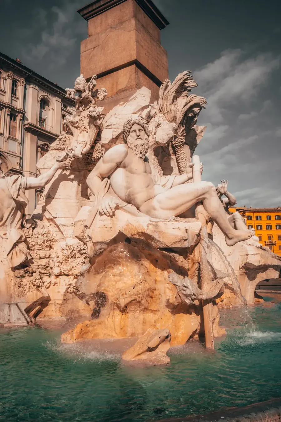 Fountains, illusions and the house of the Gods